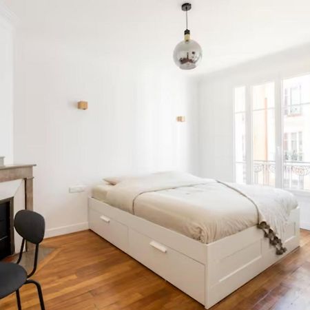 The Square, Paris-Asnieres, Private Apartment With Bedroom And Living Room Экстерьер фото