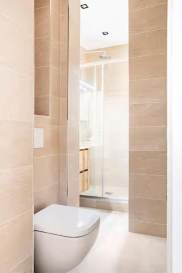 The Square, Paris-Asnieres, Private Apartment With Bedroom And Living Room Экстерьер фото